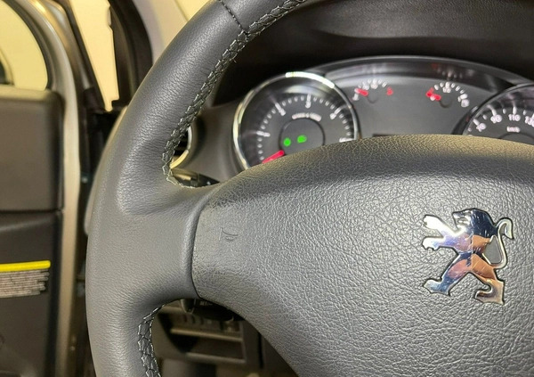 Peugeot 3008 cena 28500 przebieg: 186000, rok produkcji 2010 z Nowa Dęba małe 704